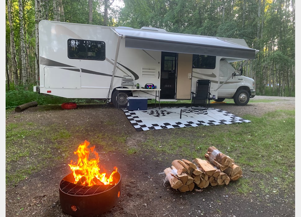 Class C Motor Home rentals in Fairbanks