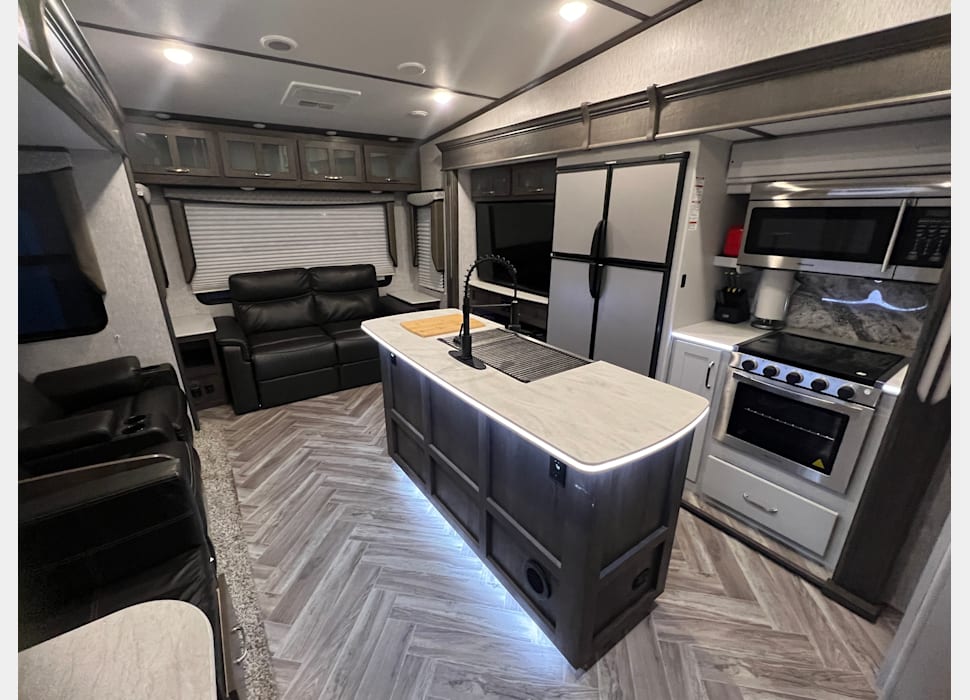 Fifth Wheel rentals in Moses Lake