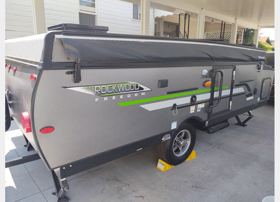 Pop-up Camper rentals in Layton