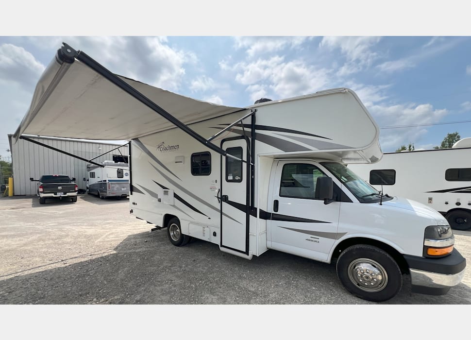 Class C Motor Home rentals in Lewisburg