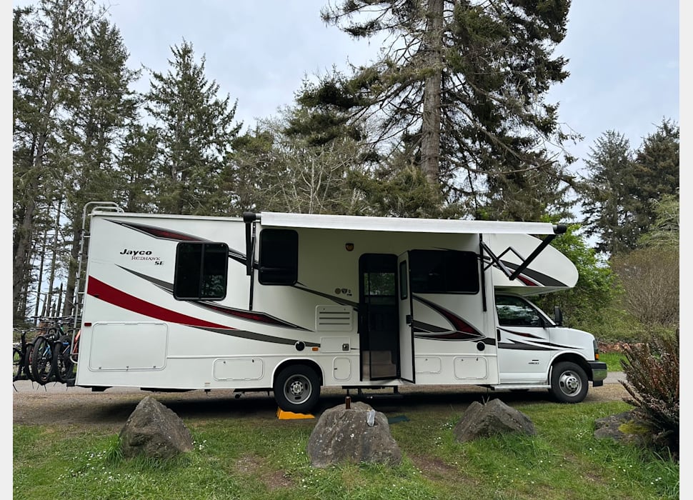 Class C Motor Home rentals in Sidney