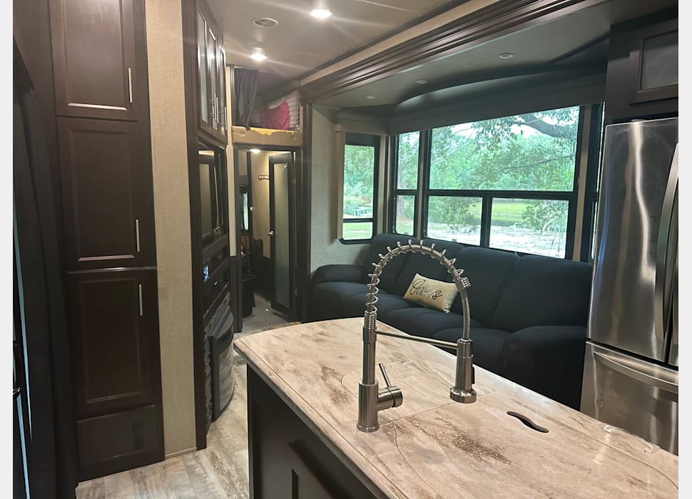 Fifth Wheel rentals in Pace