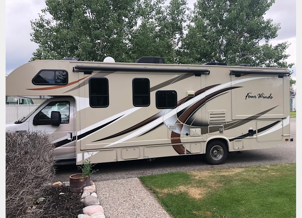 Class C Motor Home rentals in Bozeman
