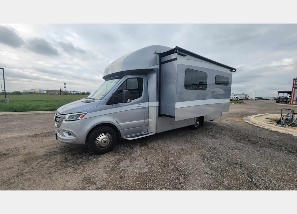 Class C Motor Home rentals in Austin