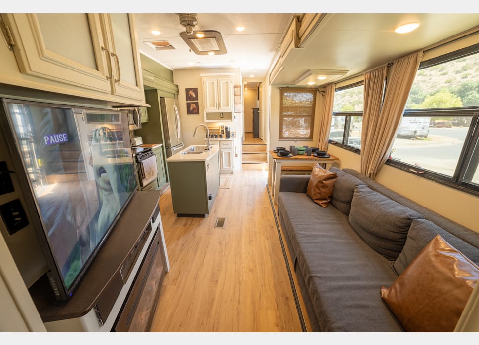 Fifth Wheel rentals in San Diego