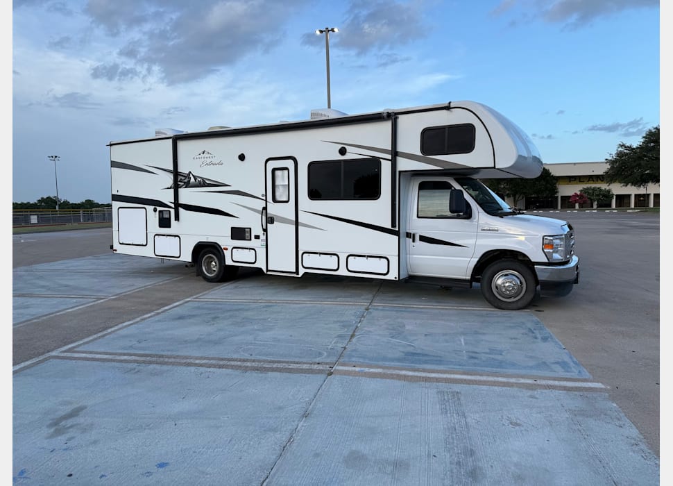 Class C Motor Home rentals in Bridgeport