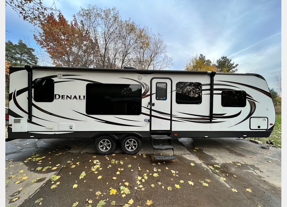 Travel Trailer rentals in Mikado
