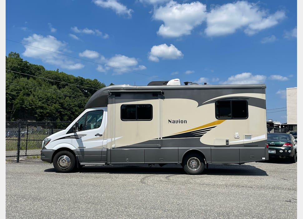 Class C Motor Home rentals in Woodbury