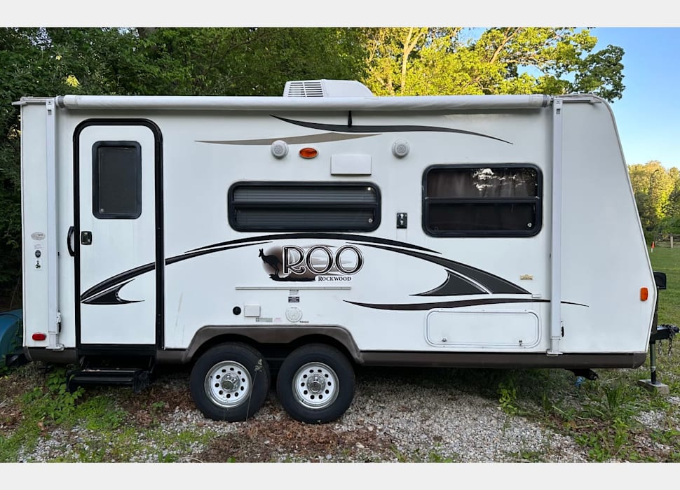 Pop-up Camper rentals in Oakwood hills