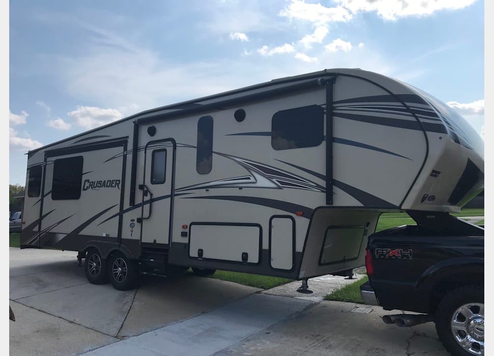 Fifth Wheel rentals in Long Beach