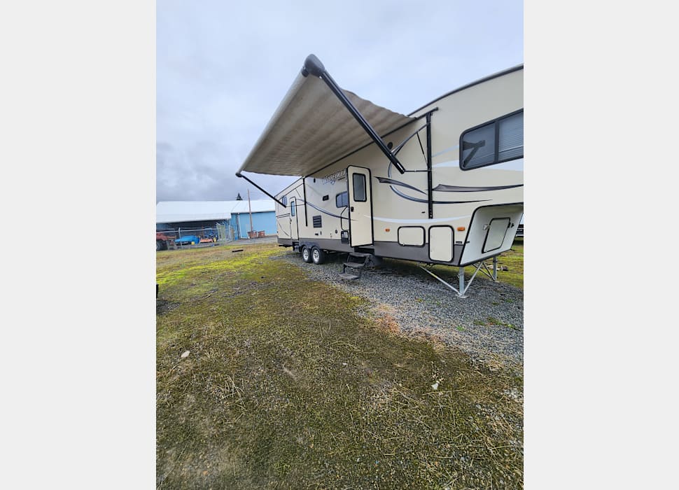 Fifth Wheel rentals in Warrenton