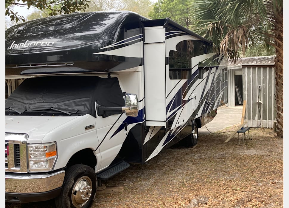Class C Motor Home rentals in Brooksville