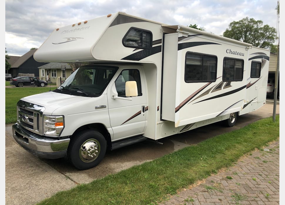 Class C Motor Home rentals in Taylor