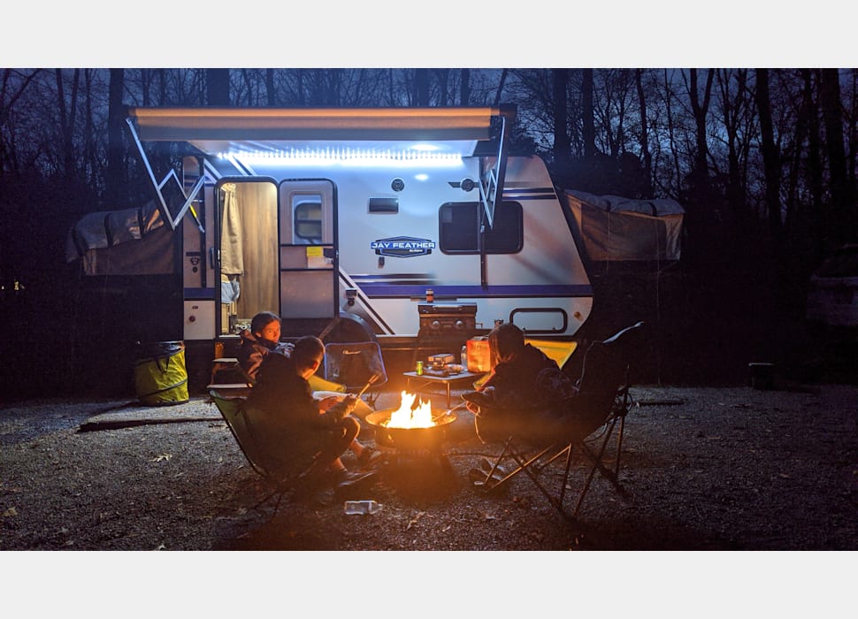Pop-up Camper rentals in Palatine