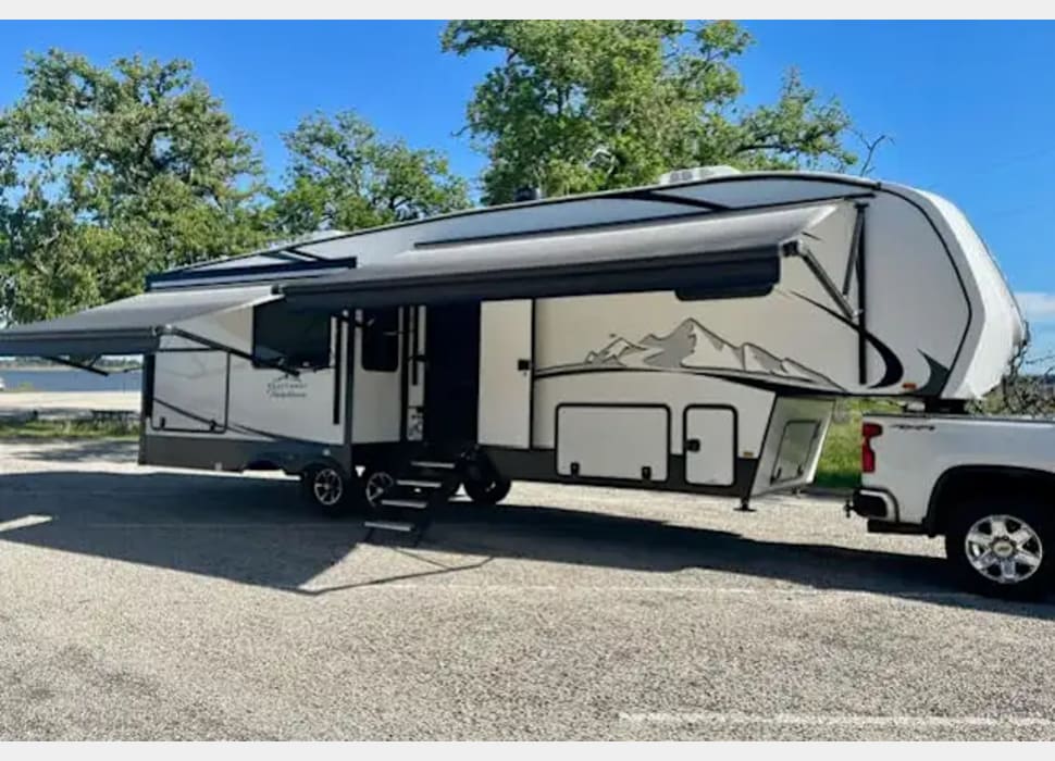 Fifth Wheel rentals in New Braunfels
