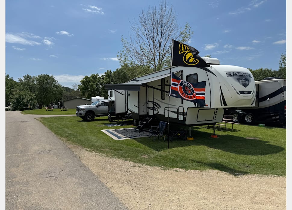 Fifth Wheel rentals in Rollingstone