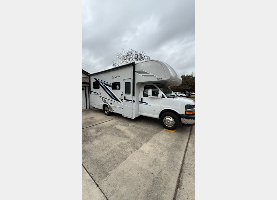 Class C Motor Home rentals in Bulverde
