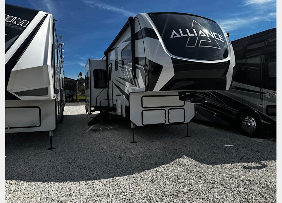 Fifth Wheel rentals in Lake Buena Vista