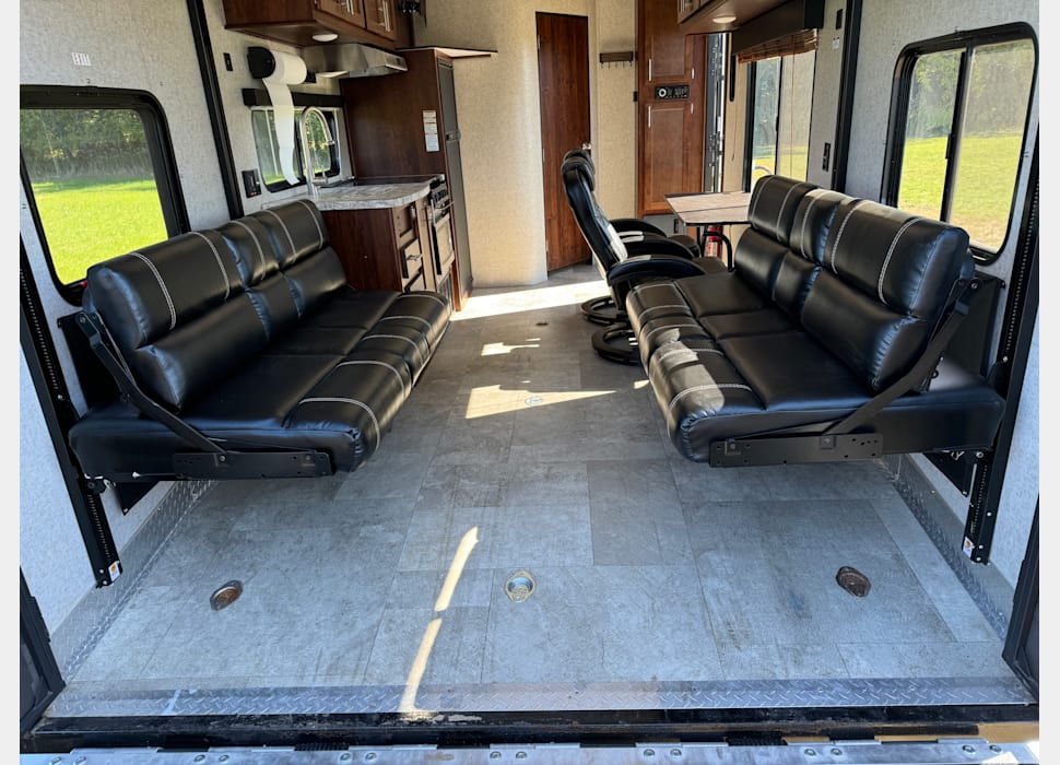 Travel Trailer rentals in Rodney
