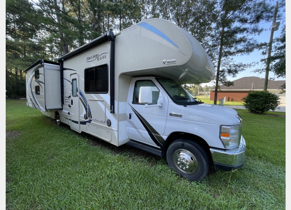 Class C Motor Home rentals in Spanish Fort