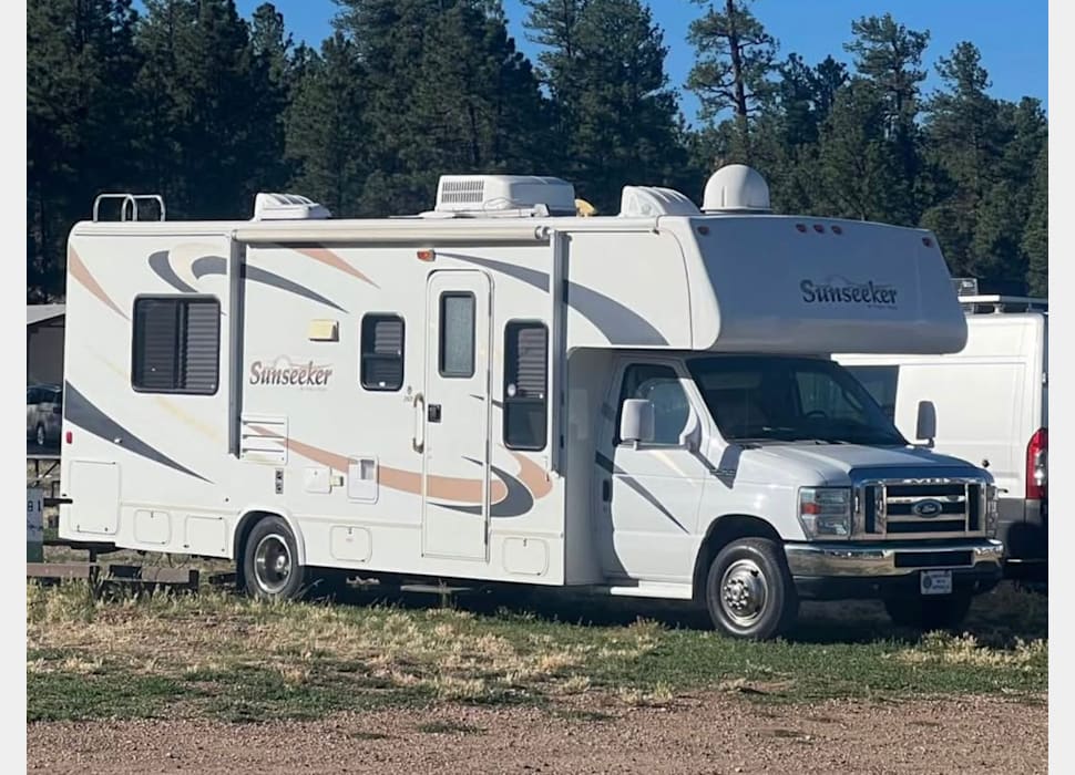 Class C Motor Home rentals in North pole