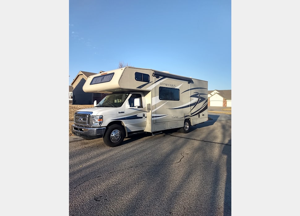 Class C Motor Home rentals in Marion