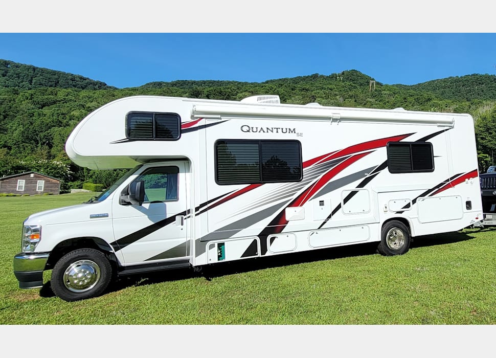 Class C Motor Home rentals in Lutz
