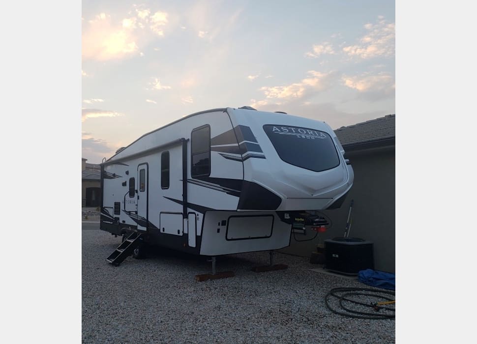 Fifth Wheel rentals in Washington