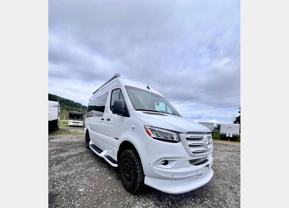 Class B Camping Van rentals in Redfield