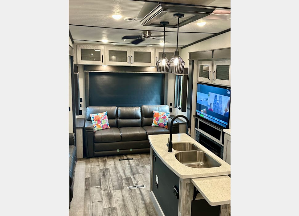 Fifth Wheel rentals in Kingston