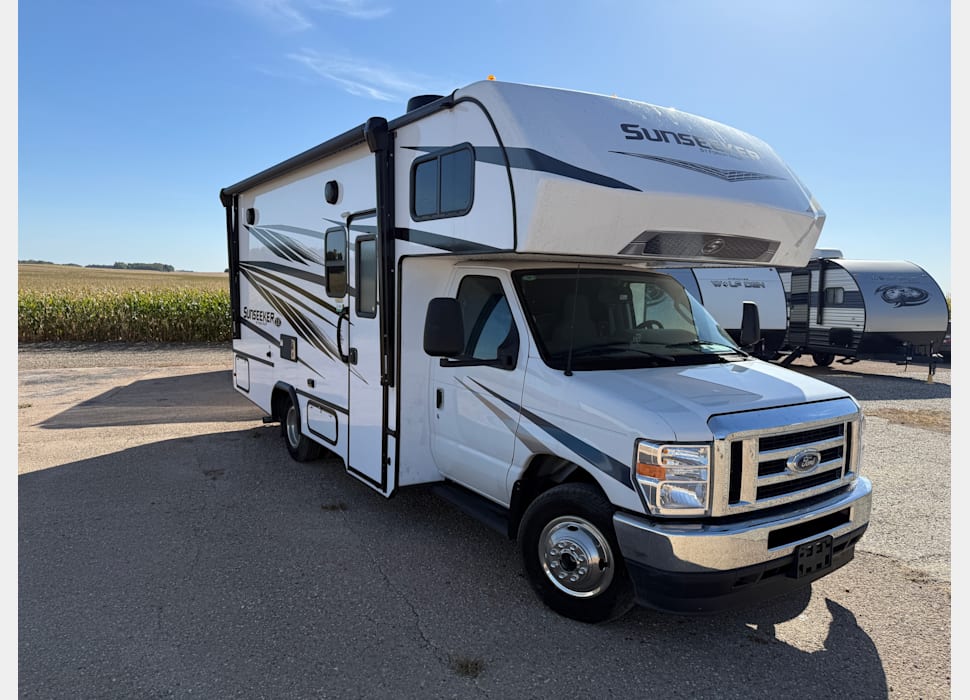 Class C Motor Home rentals in Black River Falls