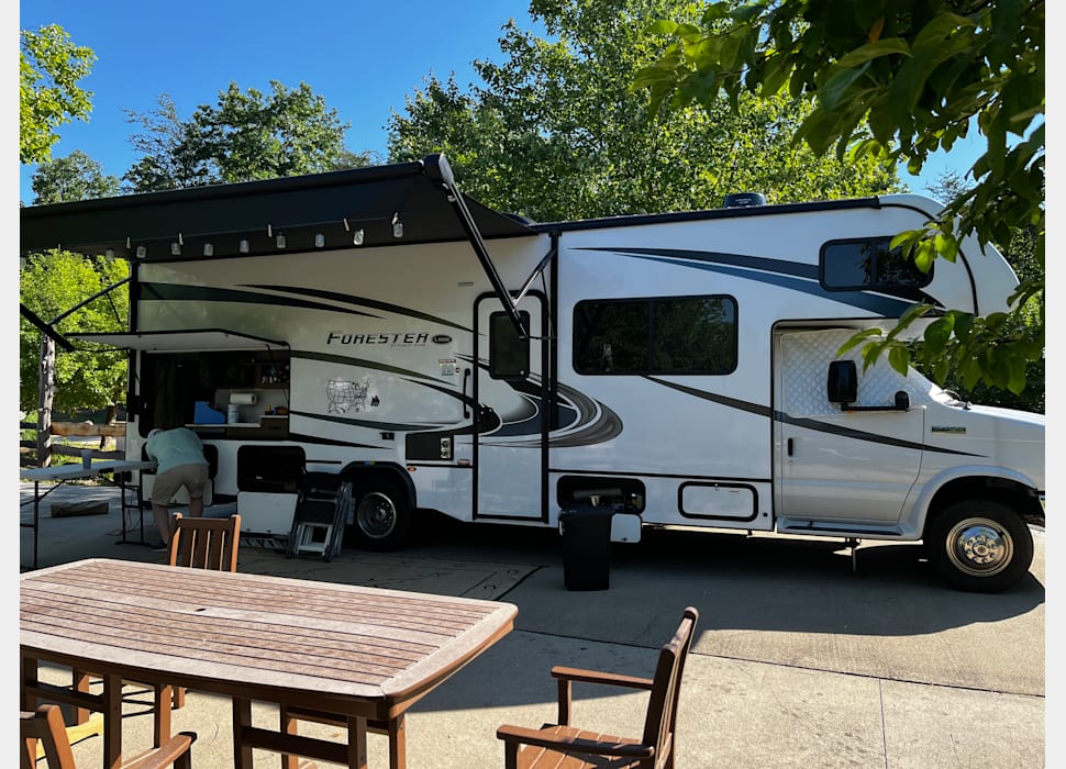 Class C Motor Home rentals in Fredericksburg