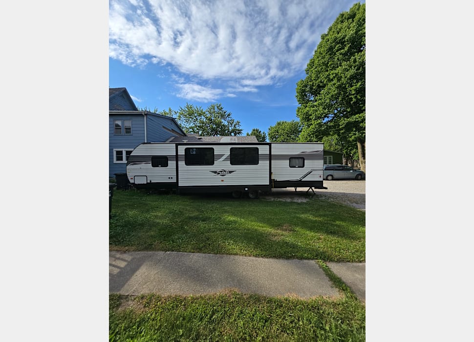 Travel Trailer rentals in Warren