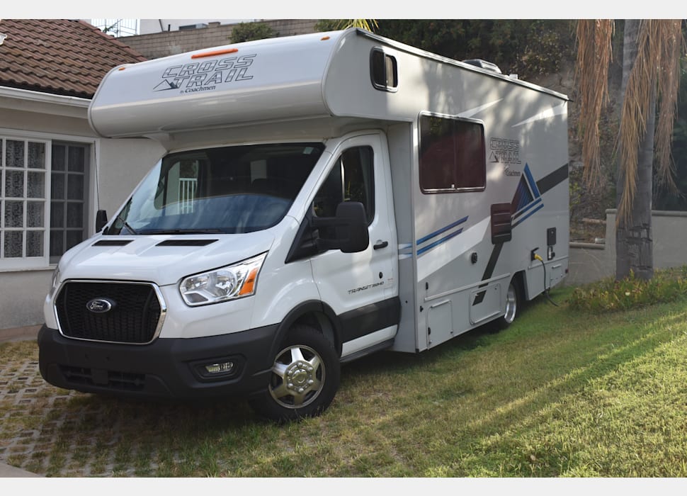 Class C Motor Home rentals in Sunland