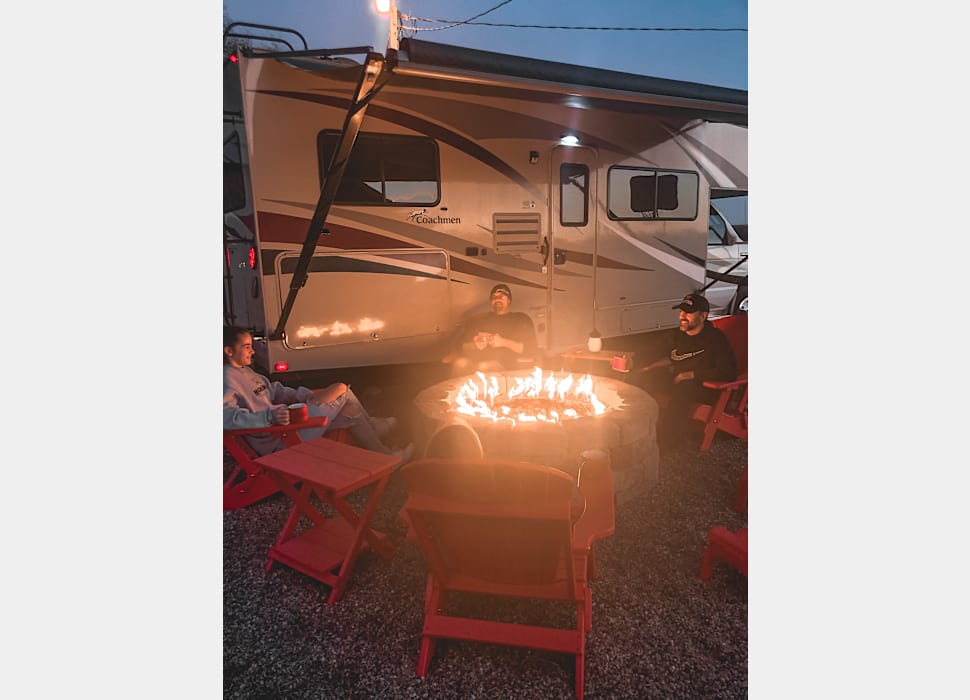 Class C Motor Home rentals in Blue Springs