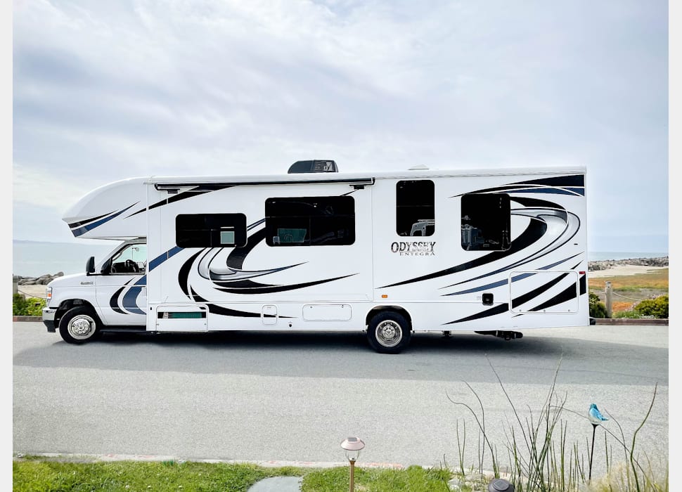 Class C Motor Home rentals in Plumas Lake