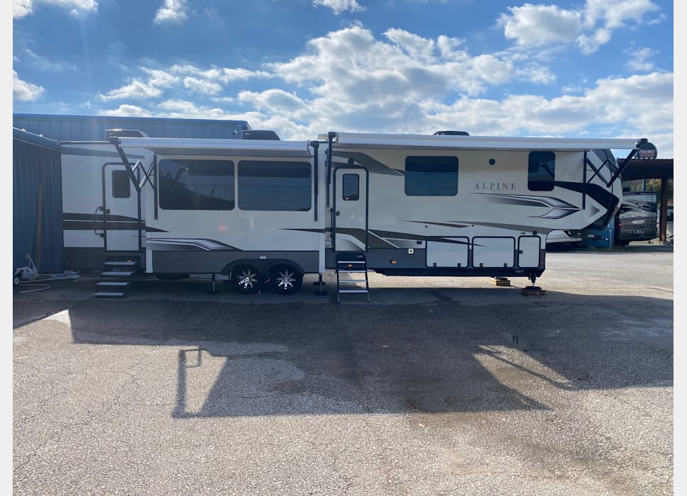 Eighty FourRV rentals