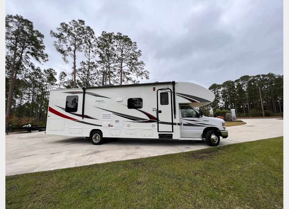 Class C Motor Home rentals in Southwest Ranches