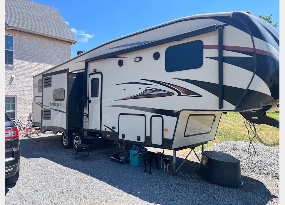 Fifth Wheel rentals in Bowling Green