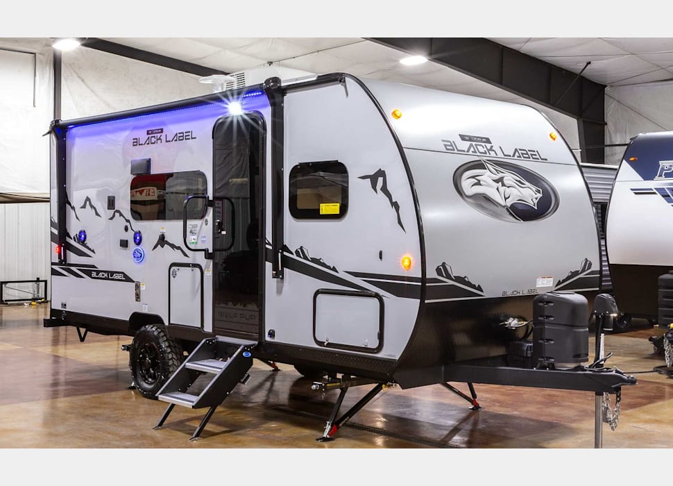 Travel Trailer rentals in Lake Forest
