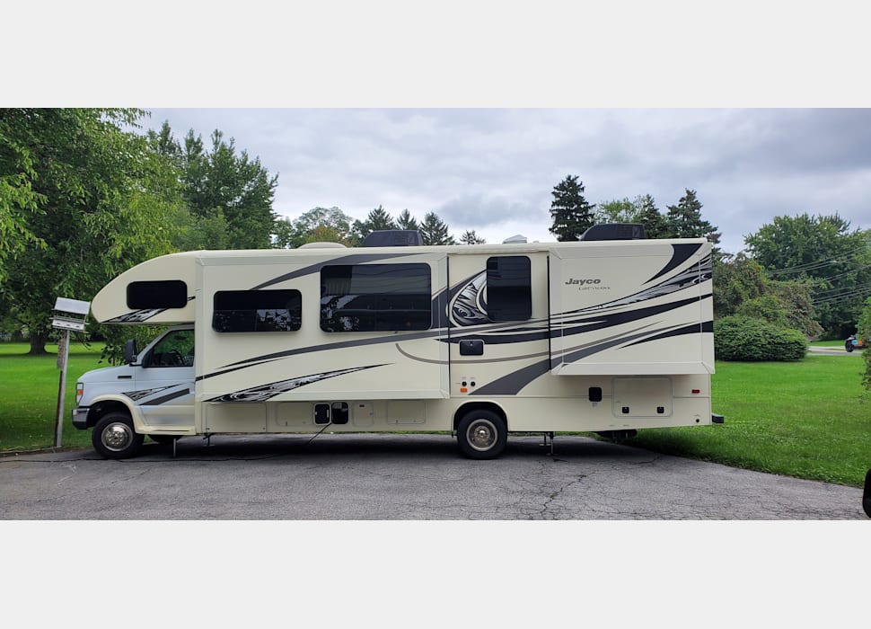 Class C Motor Home rentals in Kendall