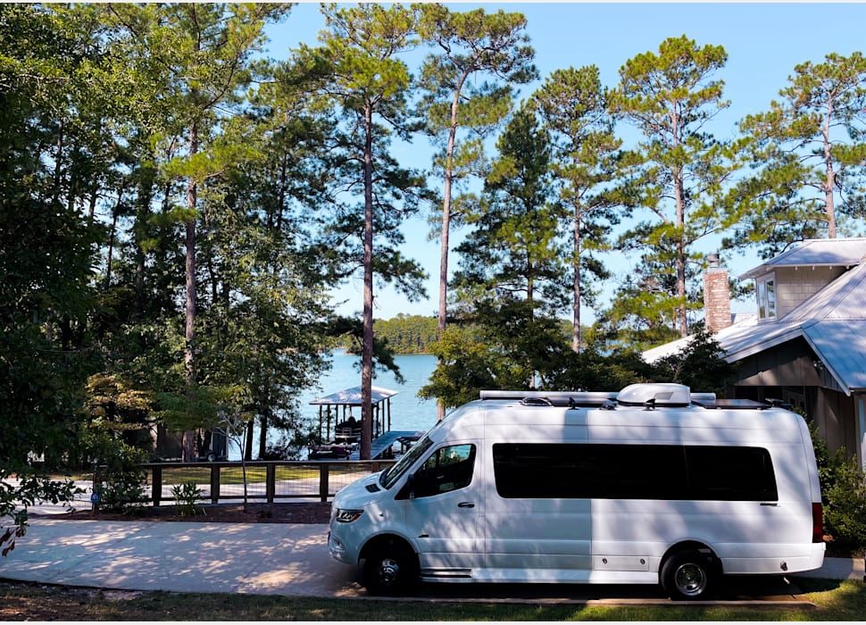 Class B Camping Van rentals in Smyrna