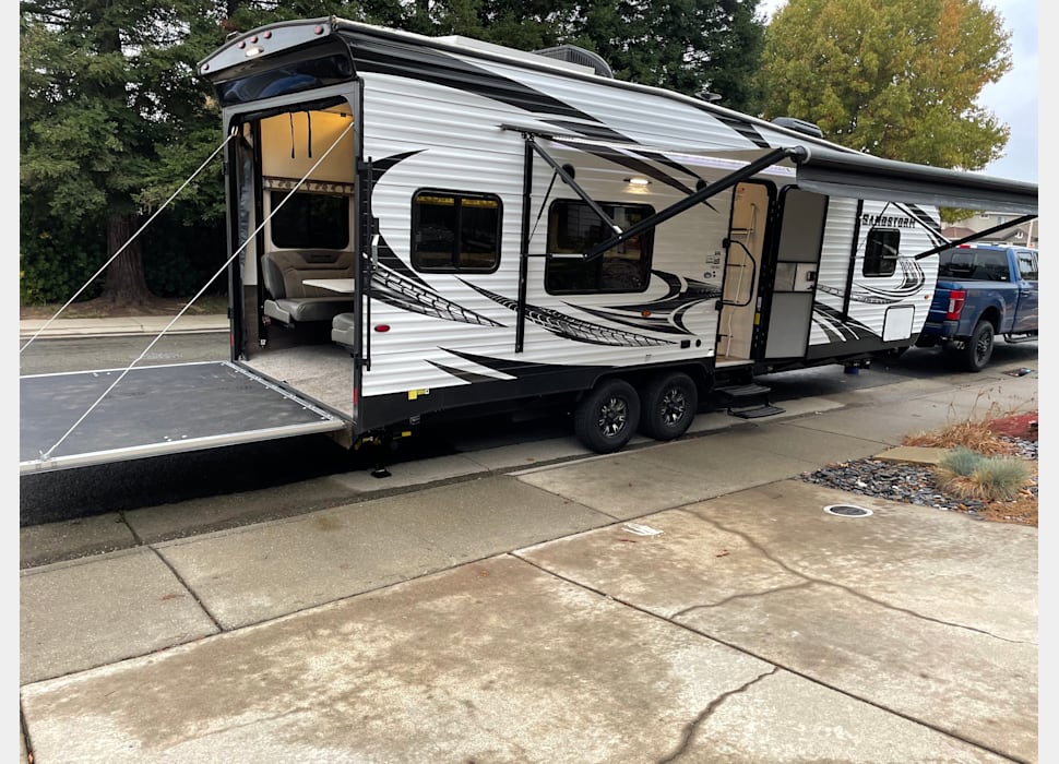 Toy Hauler rentals in Yuba City