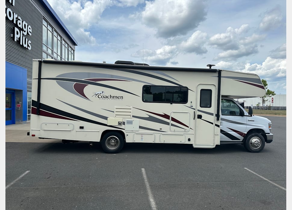 Class C Motor Home rentals in Reston
