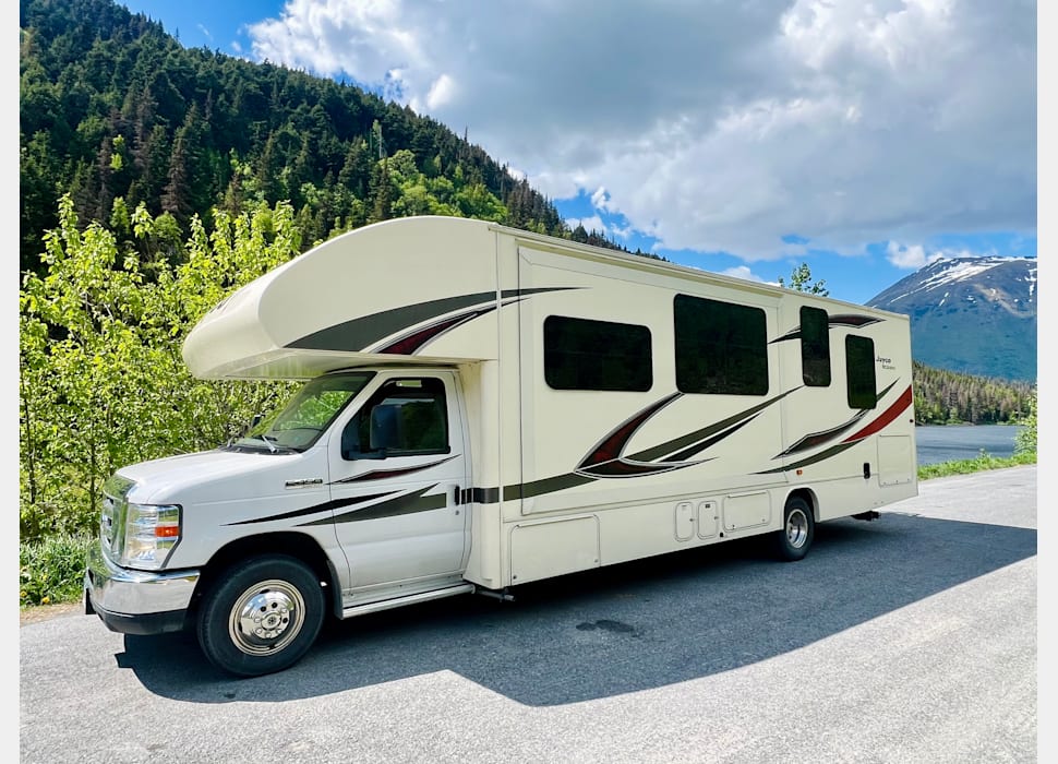 Class C Motor Home rentals in Wasilla