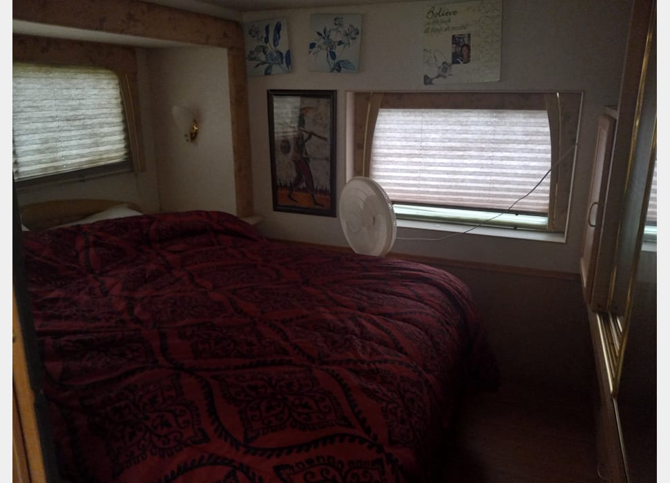 Class A Motor Home rentals in Springfield
