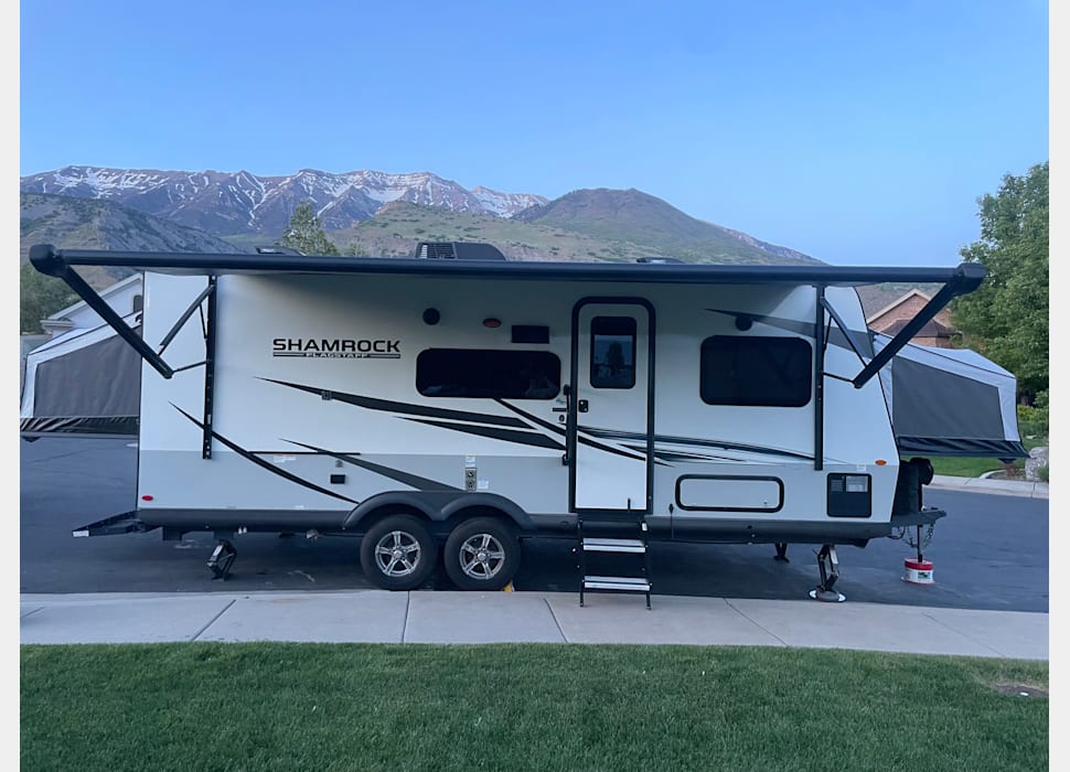 Pop-up Camper rentals in Bountiful