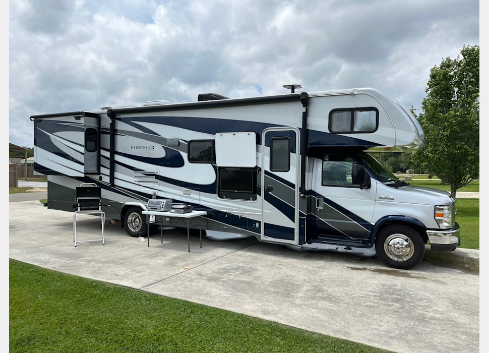 Class C Motor Home rentals in Pass Christian