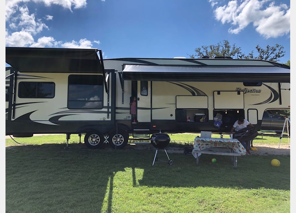 Fifth Wheel rentals in Sherwood