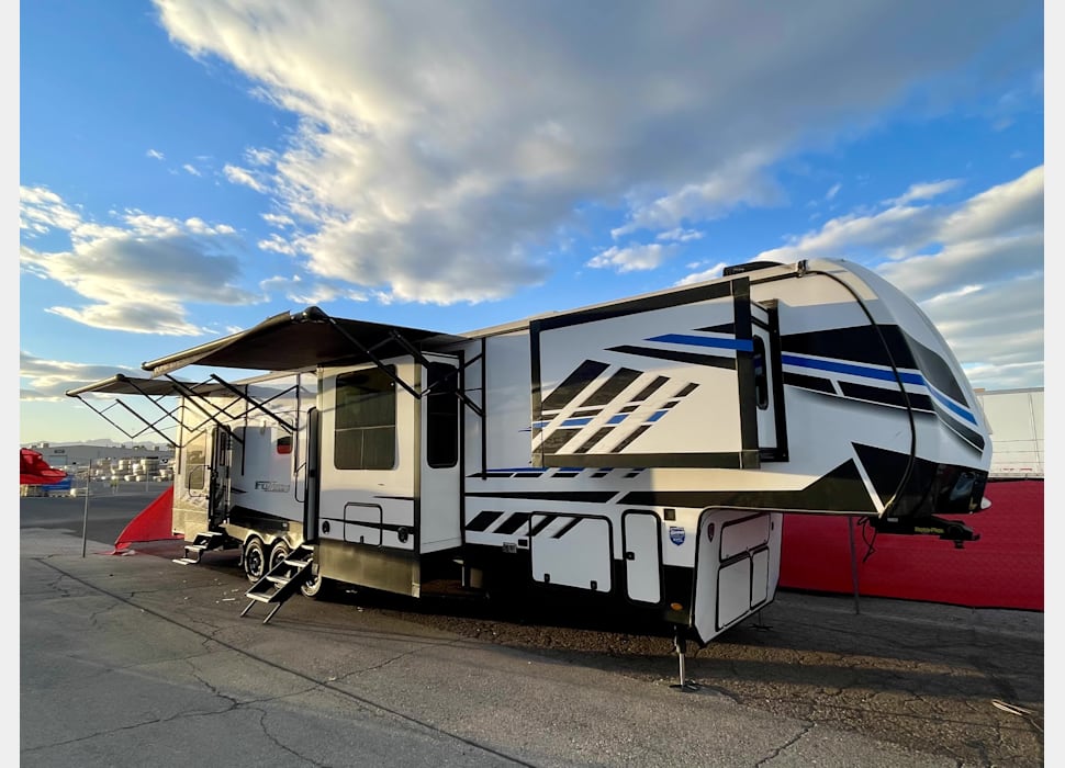 Travel Trailer rentals in Las Vegas
